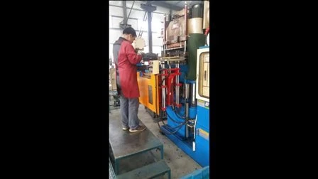 China OEM High Quality Heavy Duty Truck Thrust Torque Rod
